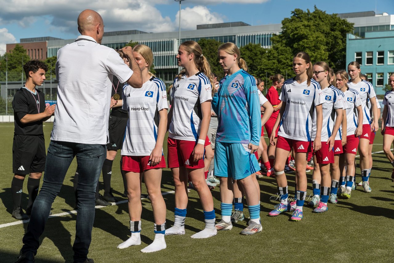 Bild 121 - wBJ Lotto Pokal Finale  Eimsbuetteler TV - Hamburger SV : Ergebnis: 0:3